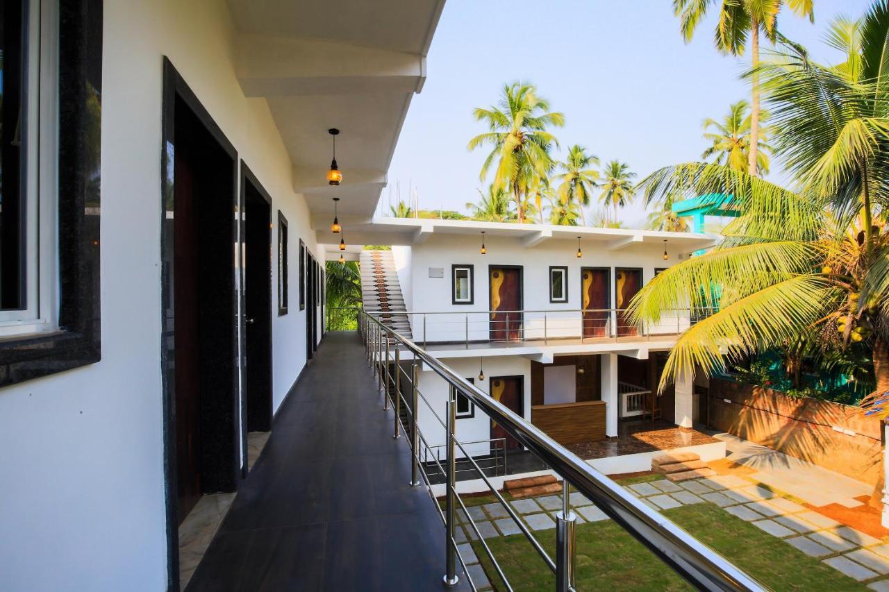 Oyo 24173 La Conceicao Aldeia Morjim Hotel Kültér fotó