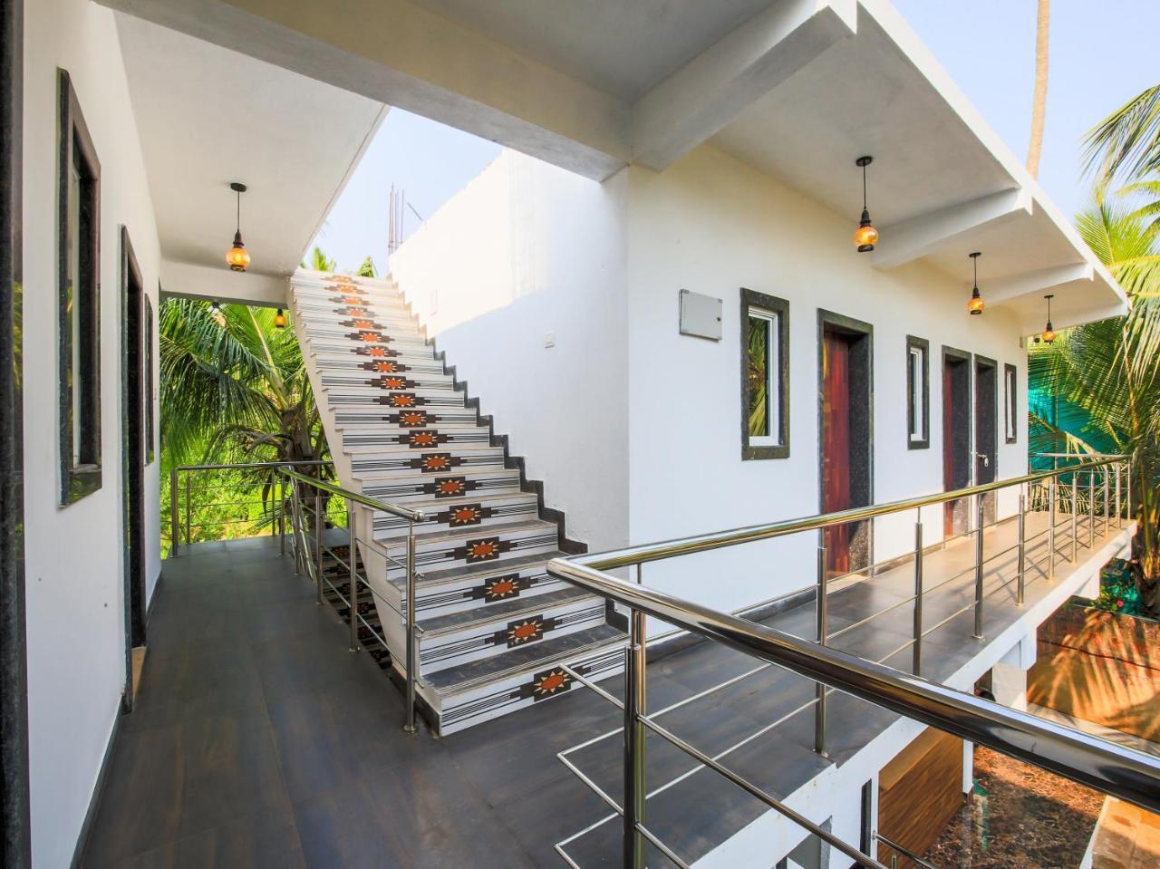 Oyo 24173 La Conceicao Aldeia Morjim Hotel Kültér fotó